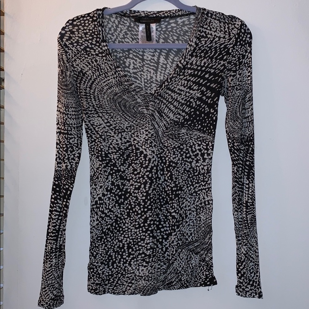 Black and White BCBG long sleeve top